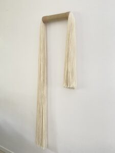 Ecru tassel / bamboo